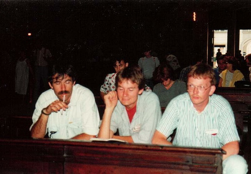 Prag 1989 Die Drei auf der Suenderbank